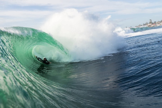 113600893727.png A Guide To Surf Photography 01.png